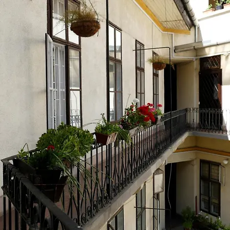 Apartamento Oktogon Design *