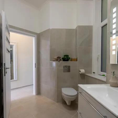 Oktogon Design * Budapest